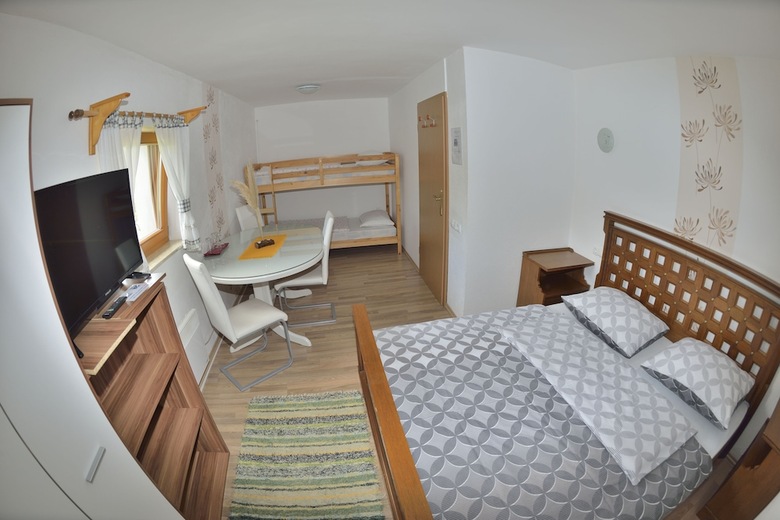 Hotel Apartmaji Bungalovi I Sotorisce Silva