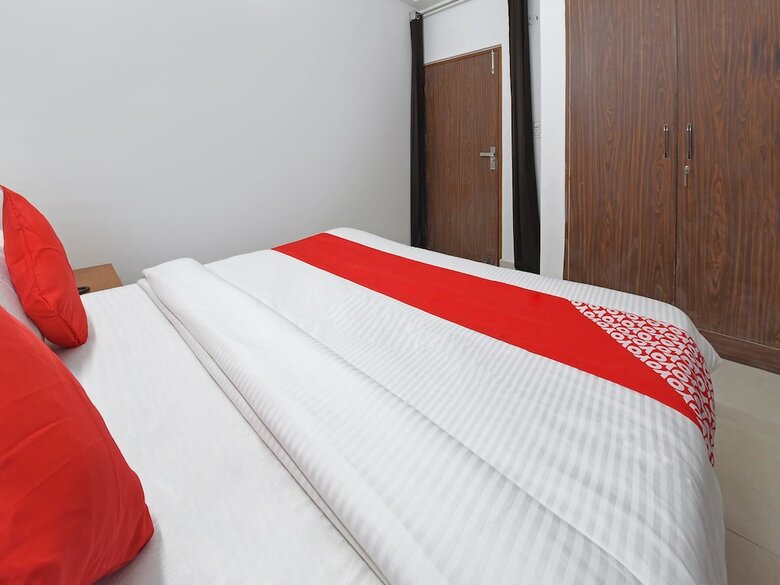 Hotel Oyo 19525 Rg Corporate Suites