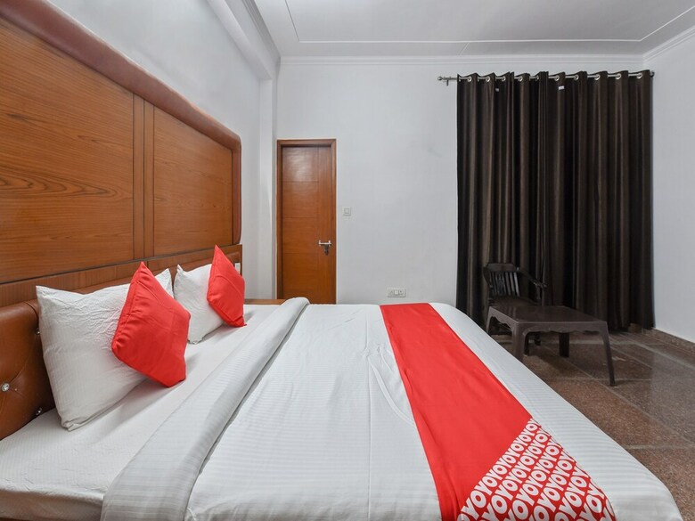 Hotel Oyo 19525 Rg Corporate Suites