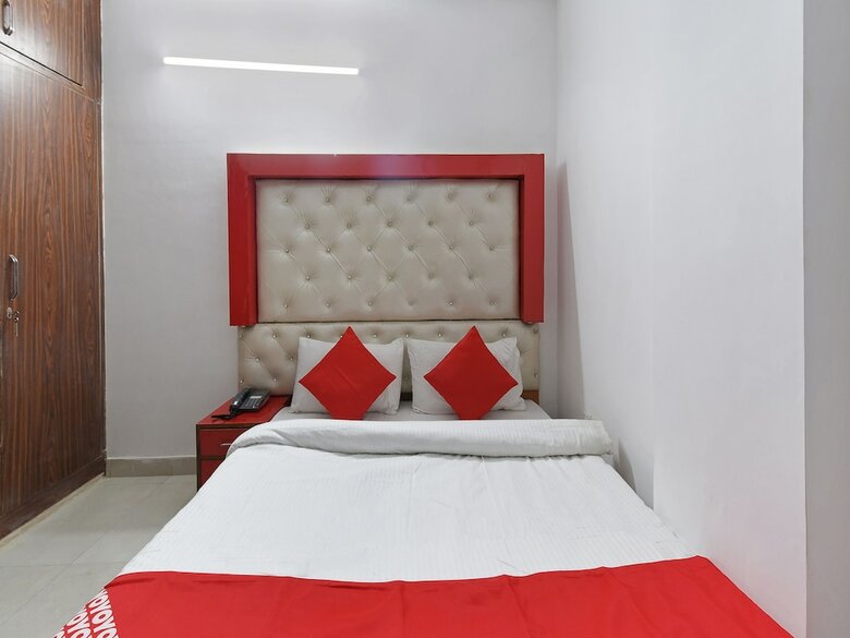 Hotel Oyo 19525 Rg Corporate Suites