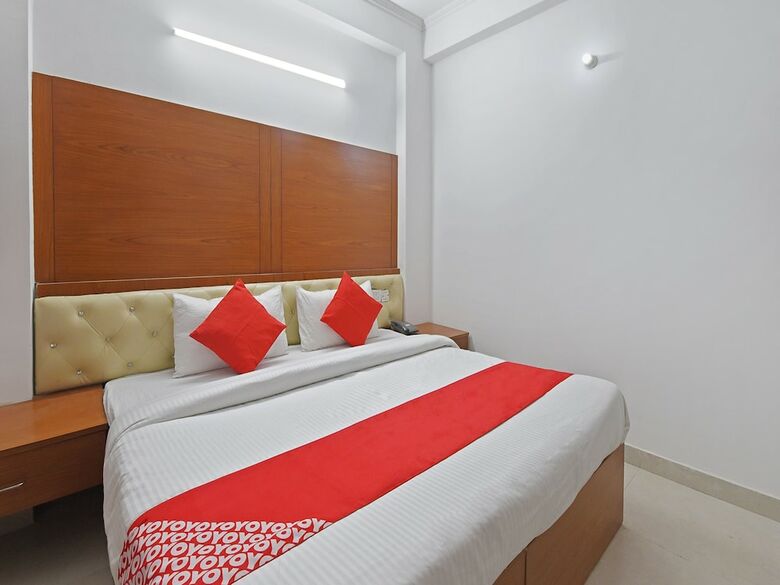 Hotel Oyo 19525 Rg Corporate Suites