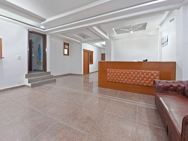 Hotel Oyo 19525 Rg Corporate Suites