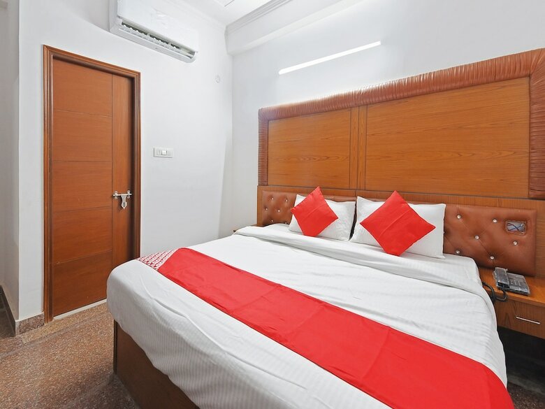 Hotel Oyo 19525 Rg Corporate Suites