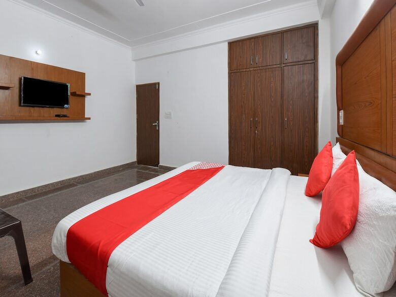 Hotel Oyo 19525 Rg Corporate Suites