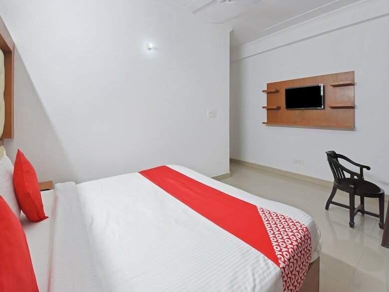 Hotel Oyo 19525 Rg Corporate Suites