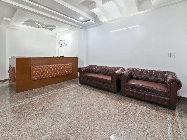 Hotel Oyo 19525 Rg Corporate Suites