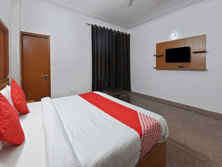 Hotel Oyo 19525 Rg Corporate Suites