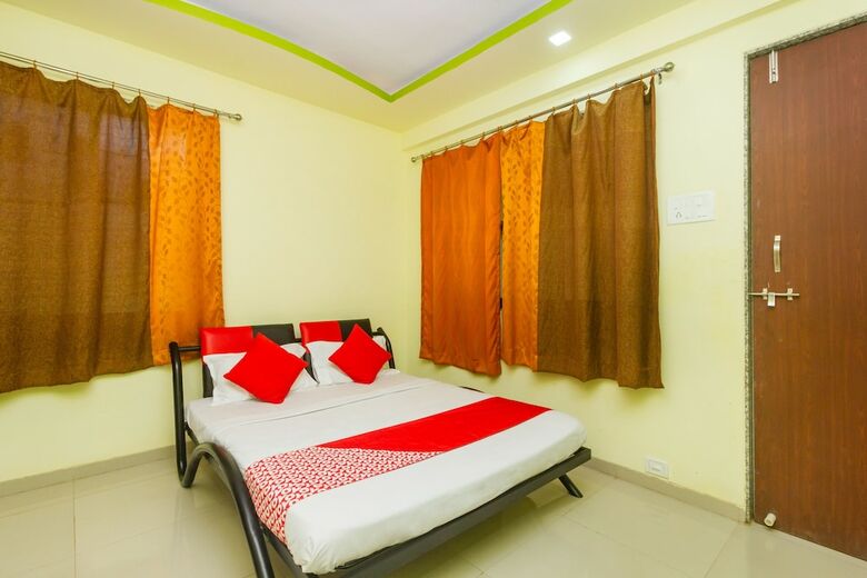 Hotel Oyo 18878 Rane's Cottage
