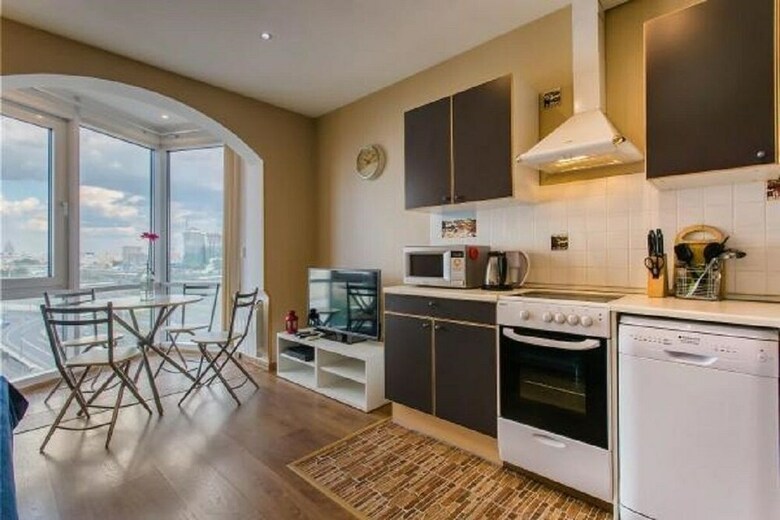 Apartamentos Dom Na Begovoi Alie Parusa