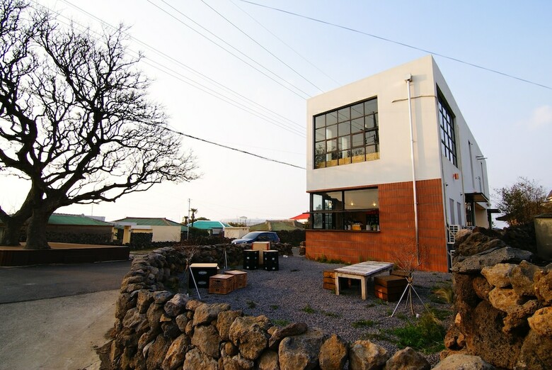Pension Acoustic Mansion