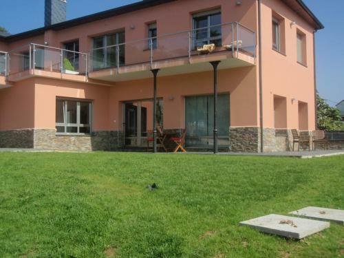 Apartamentos Arcos Del Esva