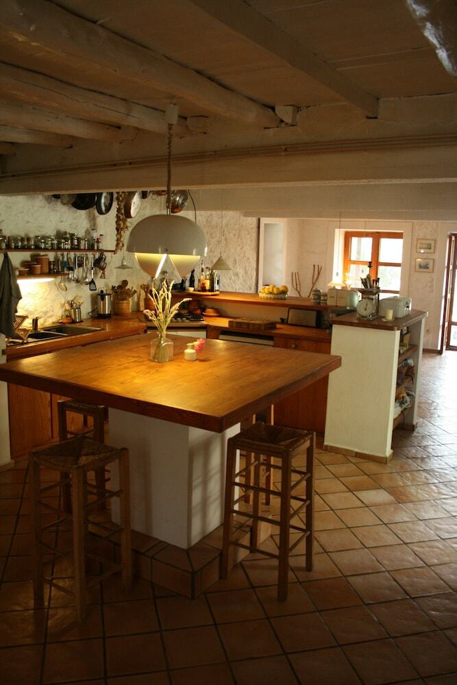 Apartamentos Studios Kyparissi