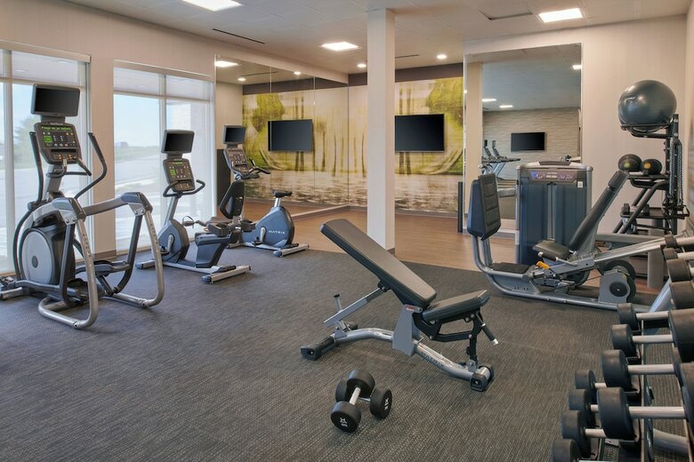 Hotel Courtyard By Marriott Petoskey At Victories Square