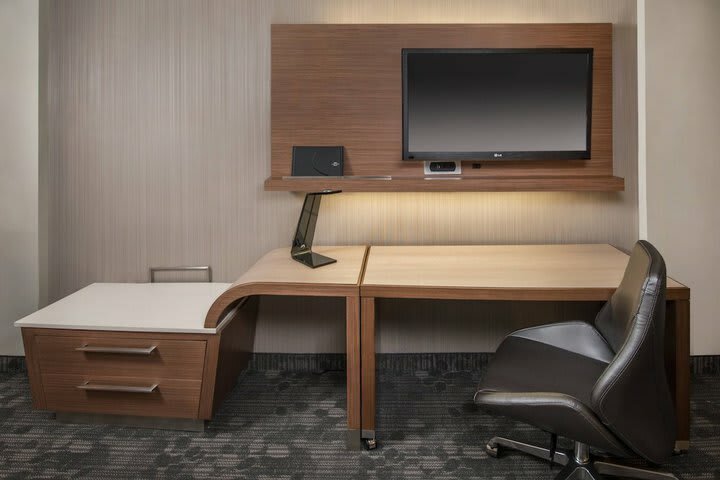 Hotel Courtyard By Marriott Petoskey At Victories Square