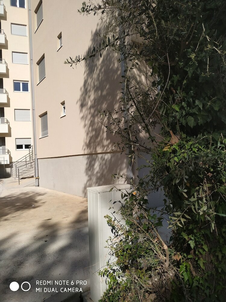 Lotus Alba Apartments