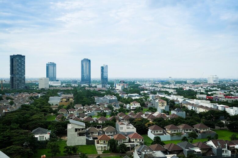 Spacious And Artsy Studio Apartment At Brooklyn Alam Sutera