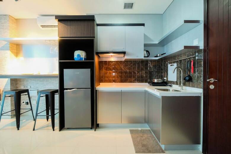 Spacious And Artsy Studio Apartment At Brooklyn Alam Sutera