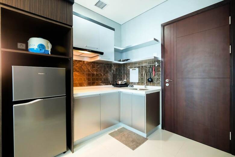 Spacious And Artsy Studio Apartment At Brooklyn Alam Sutera
