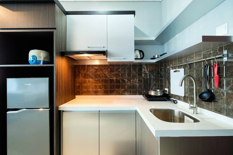 Spacious And Artsy Studio Apartment At Brooklyn Alam Sutera
