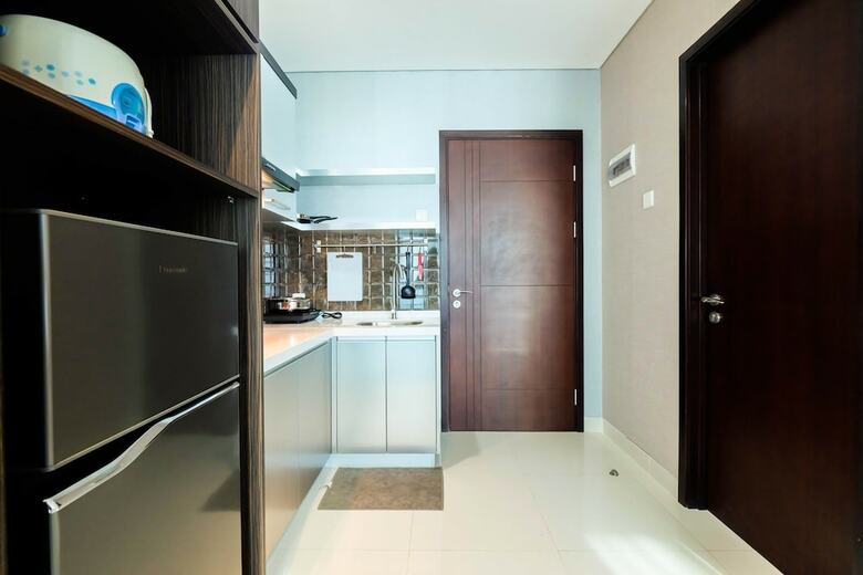 Spacious And Artsy Studio Apartment At Brooklyn Alam Sutera