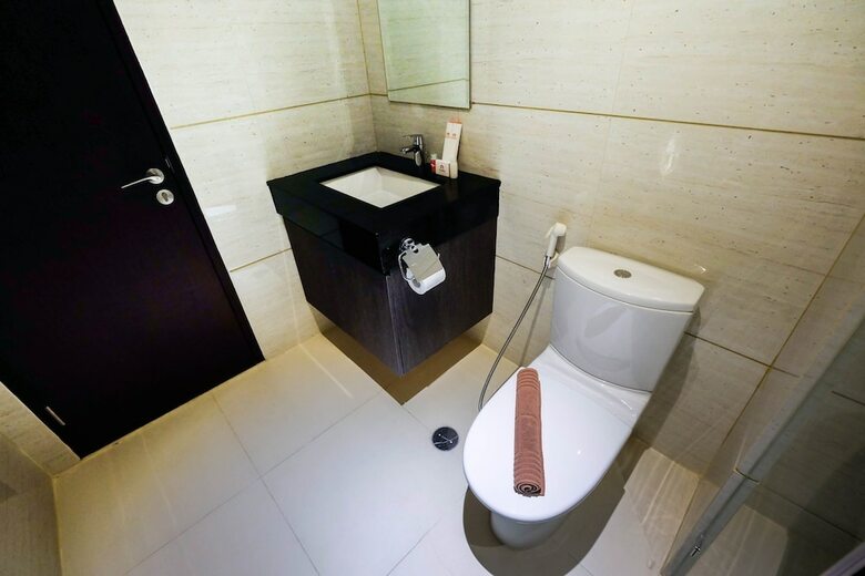 Spacious And Artsy Studio Apartment At Brooklyn Alam Sutera