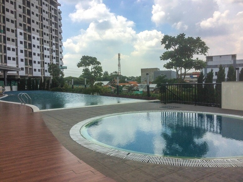 Mahogany Suites Studio Room The Oasis Apartment Cikarang
