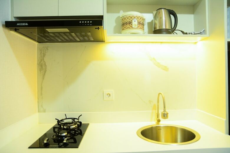 Mahogany Suites Studio Room The Oasis Apartment Cikarang