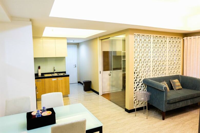 Amazing 2br With City View The Wave Apartment