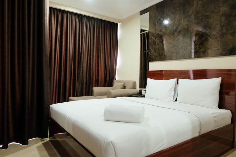 Modern Chic Studio Menteng Park Apartment