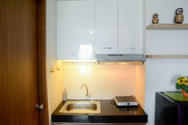 Square Super Studio At The Oasis Apartment