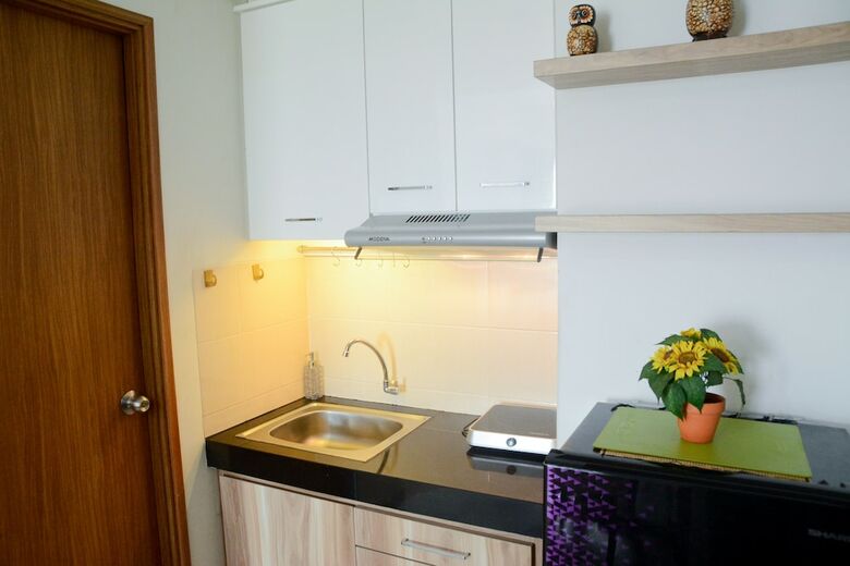 Square Super Studio At The Oasis Apartment