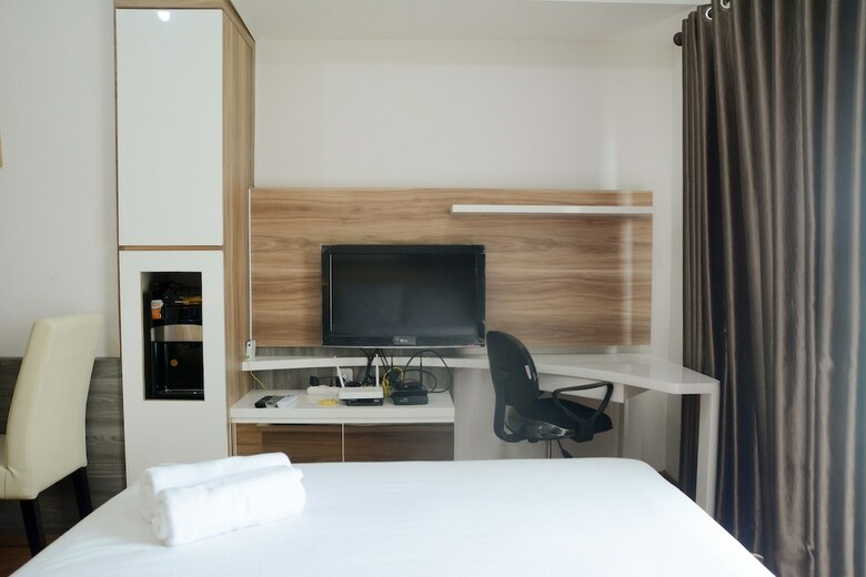 Square Super Studio At The Oasis Apartment