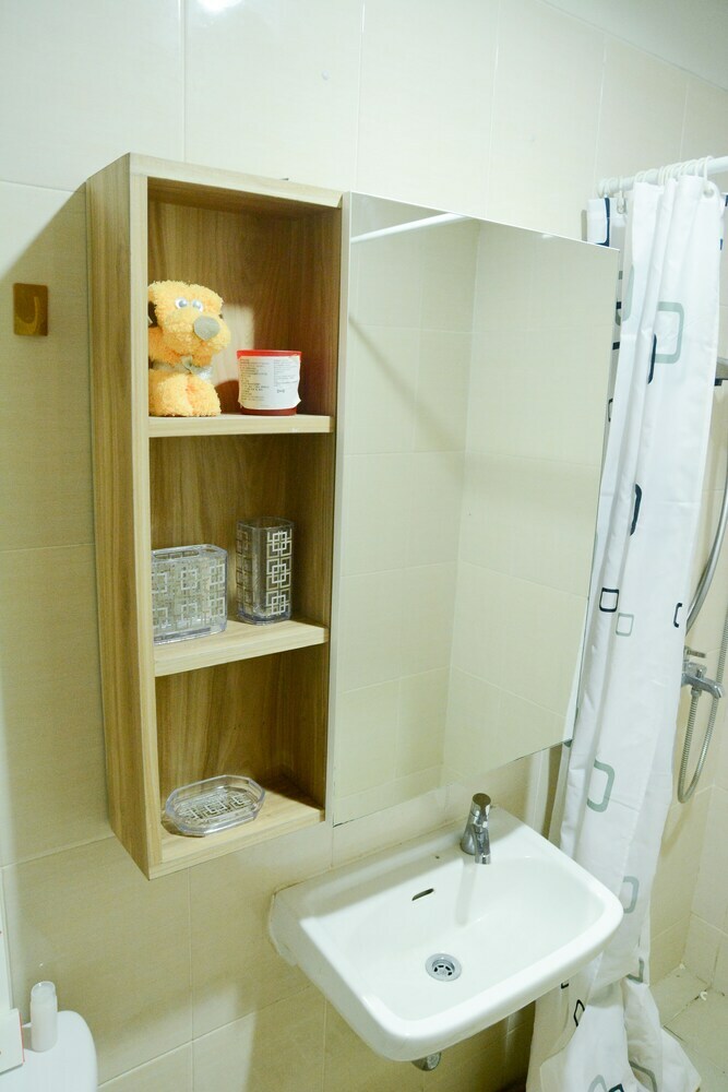 Square Super Studio At The Oasis Apartment