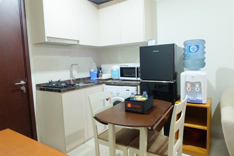Homey And Modern 2br Puri Mansion Apartment