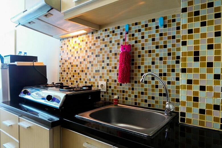 Cozy Studio Tifolia Apartment