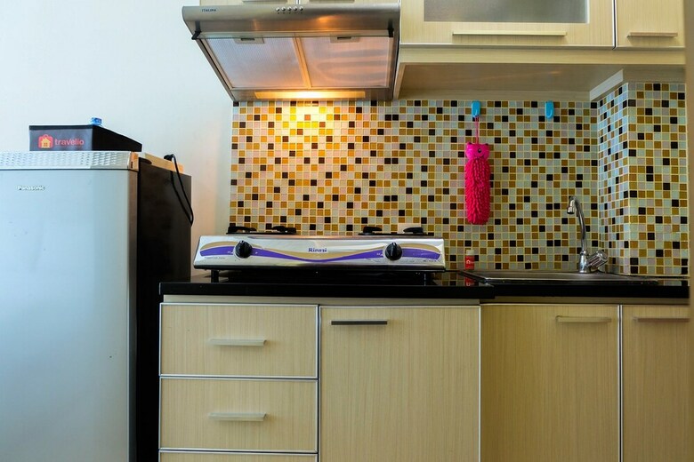 Cozy Studio Tifolia Apartment