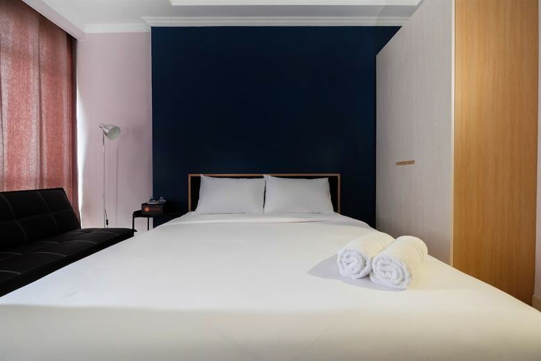 Comfortable Studio At Menteng Park Apartment