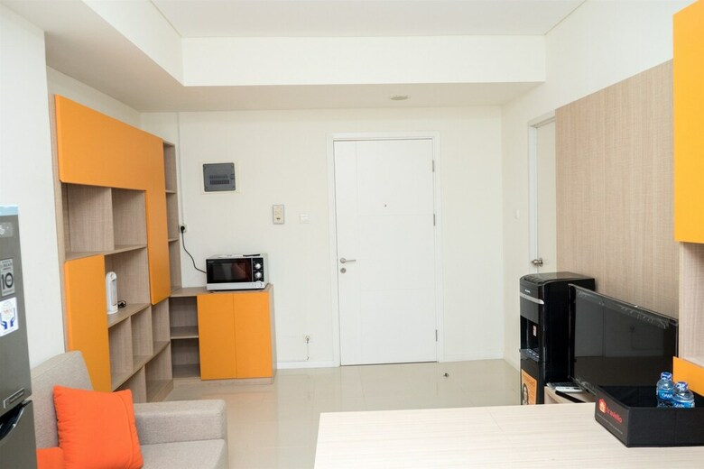 Elegant 2br Apartment At Parahyangan Residence