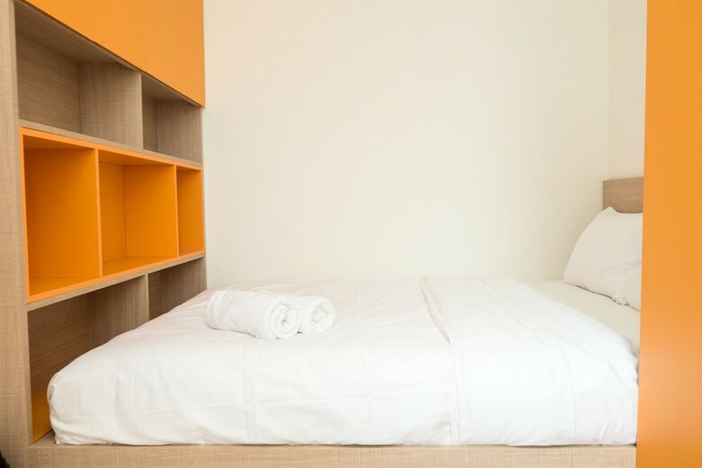 Elegant 2br Apartment At Parahyangan Residence