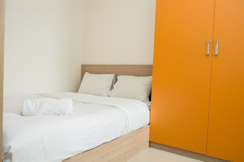 Elegant 2br Apartment At Parahyangan Residence