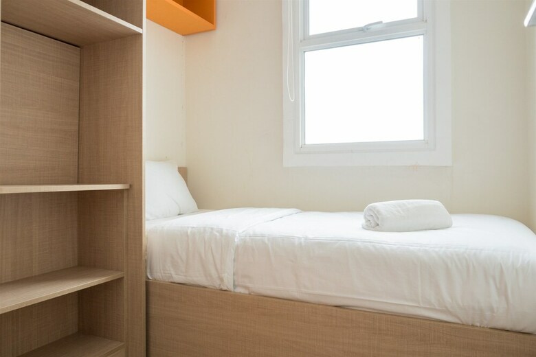 Elegant 2br Apartment At Parahyangan Residence