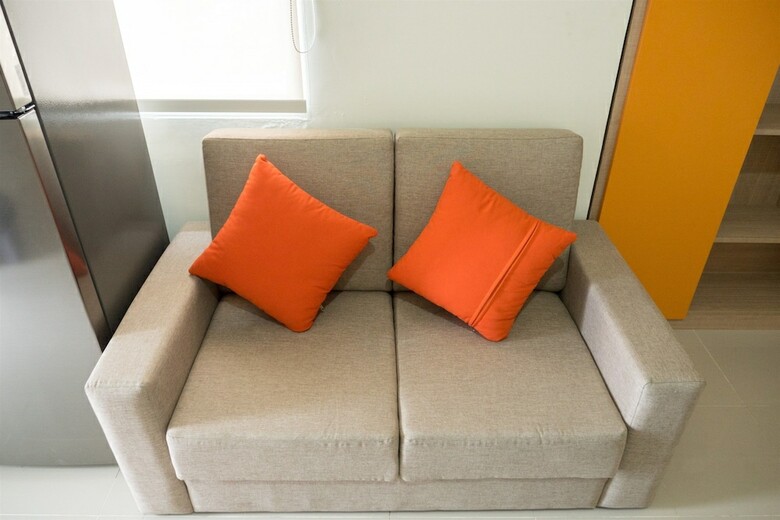 Elegant 2br Apartment At Parahyangan Residence