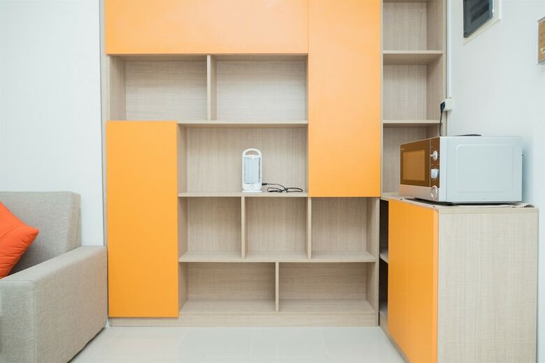 Elegant 2br Apartment At Parahyangan Residence