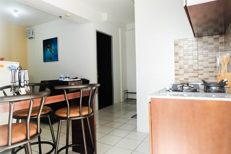 Simply Minimalist 2br Pancoran Riverside Apartment