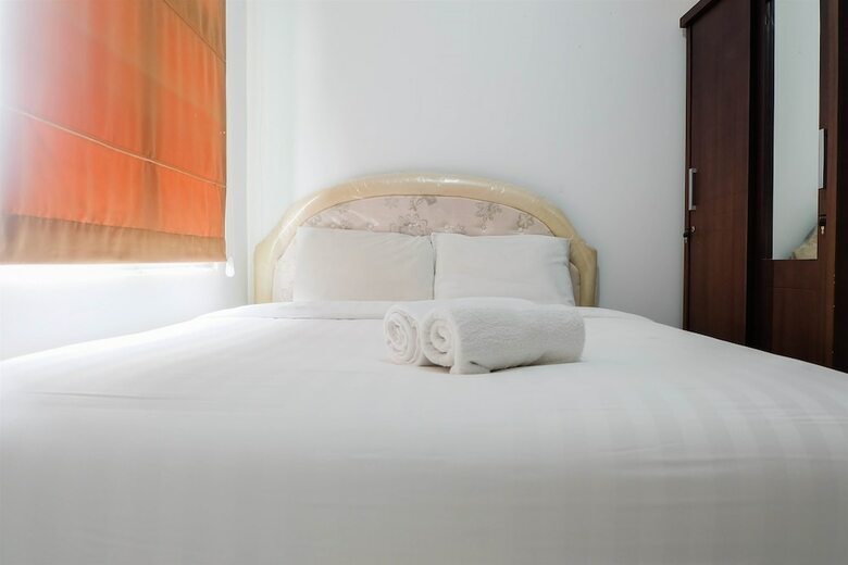 Simply Minimalist 2br Pancoran Riverside Apartment