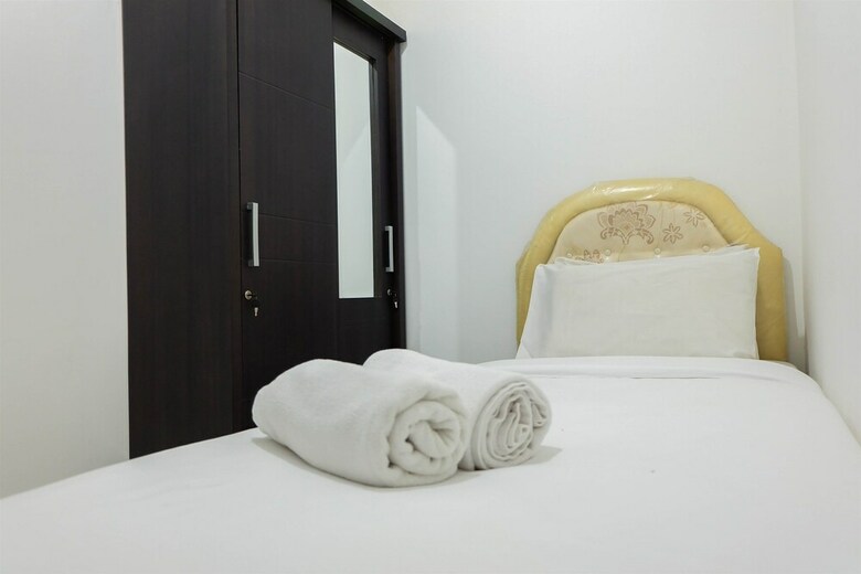Simply Minimalist 2br Pancoran Riverside Apartment