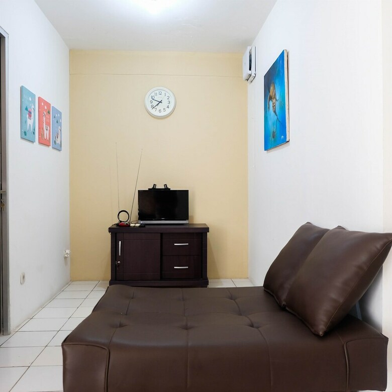 Simply Minimalist 2br Pancoran Riverside Apartment