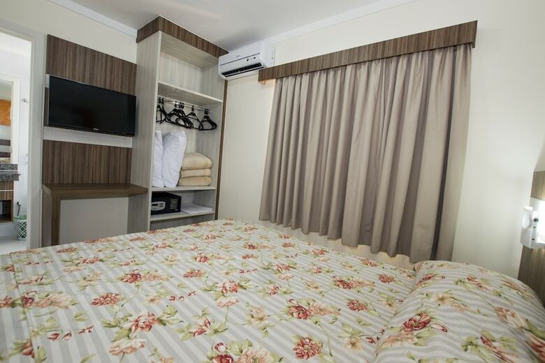 Aparthotel Lacqua II Via Lacqua Reservas