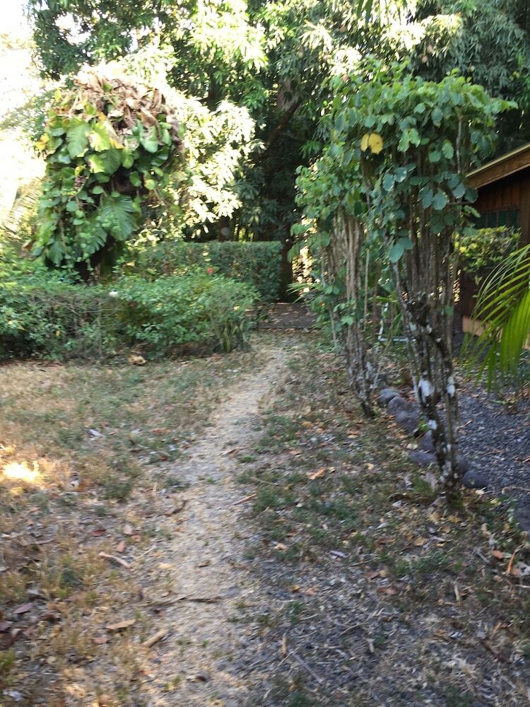 Hostal Mal Pais Surf Camp