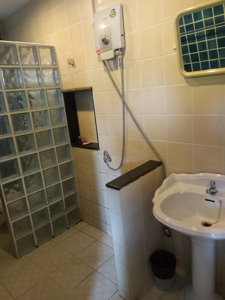 Meewaya Hotel